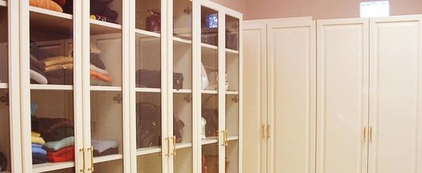 Walking Closet Cabinets