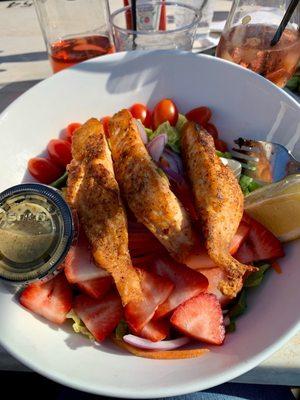 Cajun Salmon and Strawberry Salad