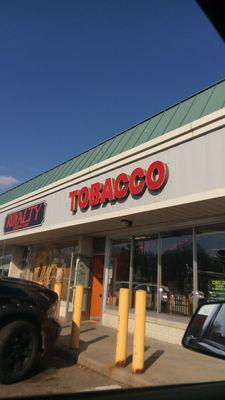 Hillcrest Tobbacco