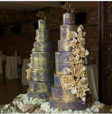 Our beautiful purple & gold wedding cake #citysweets #champagne&berries #yummy #showstopper