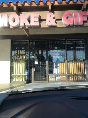 Smoke & Gifts For Less