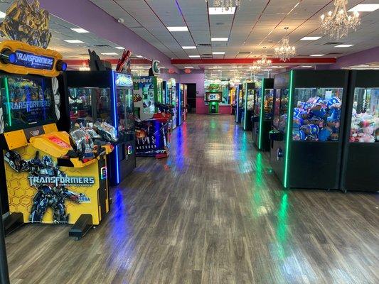 #FunPlacesForTeens
  #FunPlacesForKids
  #Arcades
 #ClawMachineArcade
 #ArcadeGameRoom