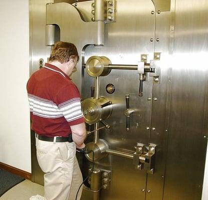 Drilling a Herring Hall Marvin Bank vault