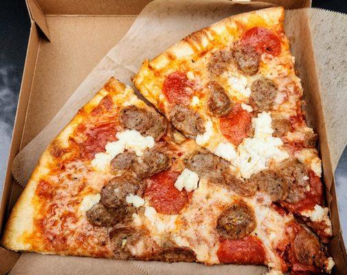 No mushroom primo available. Pair of sausage, pepperoni & ricotta slices instead (10/11/24)