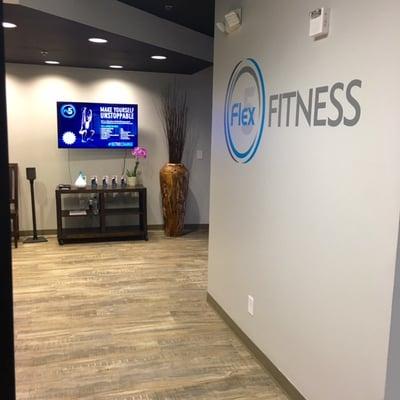 Flex5 Fitness Lobby