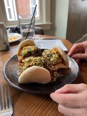 Korean Fried Chicken Bao Buns