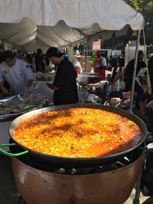 I want this paella pan