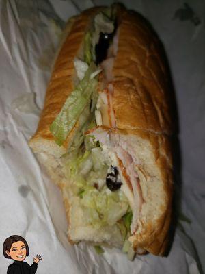 Same boring Sammie since the age of 4. Turkey breast on white, lettuce, mayo & olives. Yes, thats it. No, I don't bother w other sandwiches.