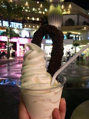 Oreo churro with ice cream