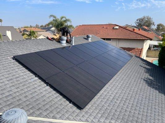 38 QCELL 315W PANELS WITH 38 ENPAHSE IQ7 MICROINVERTERS, SOLAR INSTALLATION IN CYPRESS, CA