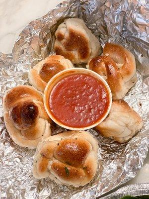 6pc Garlic Knots