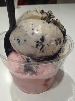 Banana&oreo and strawberry gelato