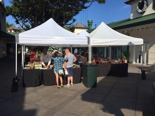 Small Farmers Market