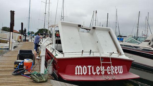 4 engine, offshore powerboat