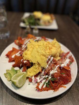 Chilaquiles con pollo