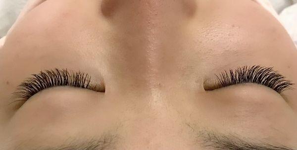 Natural lash