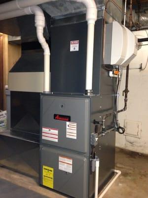 Amana 95% Furnace with a Aprilaire Humidifier.