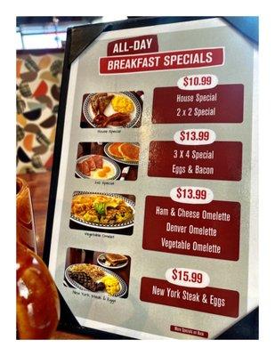 All Day Breakfast Specials @ Cozy Corner Restaurant & PancakeHouse. Chicago Corner Milwaukee Ave/California Ave.Fest & Easy Service. Cool!