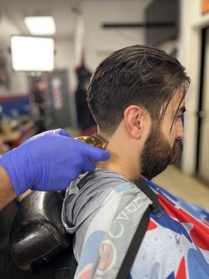 American Hairlines Barbershop