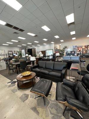 Real leather sleeper. Previously leased furniture