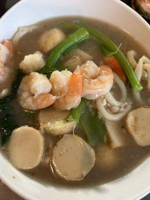 Seafood wet noodles