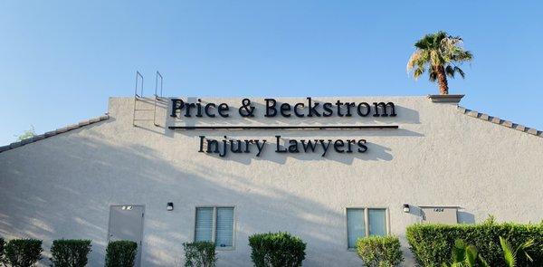 Price & Beckstrom - Injury Lawyers Call 702-941-0503 for a free consultation.