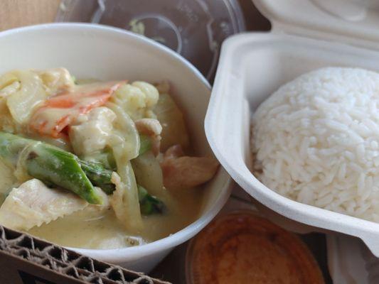 Yellow Curry with Chicken and Jasmine Rice, DELICIOUS.