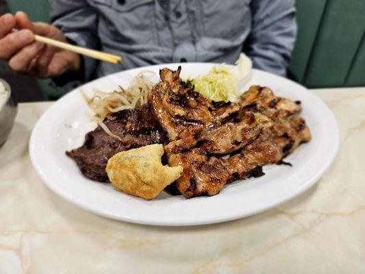 Lunch @Kim Chee II Restaurant; 9/26/2024. Hubby David ordered, BBQ Chicken & Kalbi for his Combo Lunch. Great Service & Mahalo Nui!