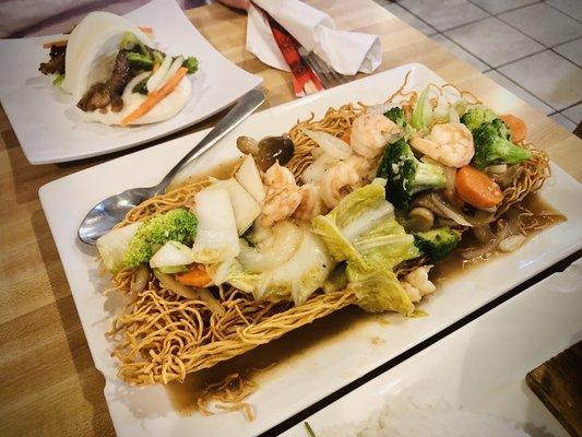 Fried noodle with shrimps