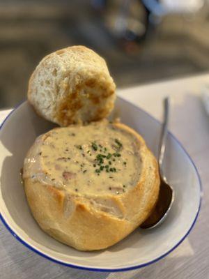 Clam chowder in bread bowl