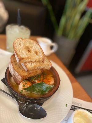 GAMBAS AL AJILLO: Shrimp, Garlic, Parsley. So good!