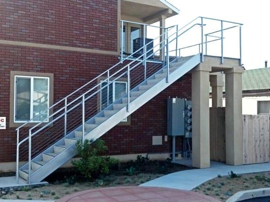 Stair with stainless steel cable railing