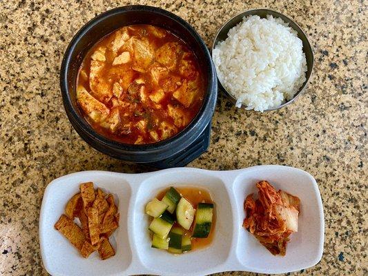 Tofu jjigae