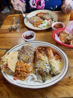 Combination plate and Relleno plate 2 ice tea. $30