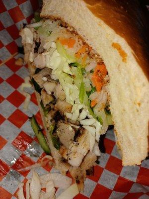 Chicken bahn mi