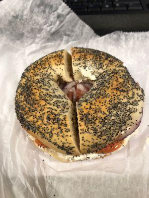 Bagel with lox, cream cheese & purple onion