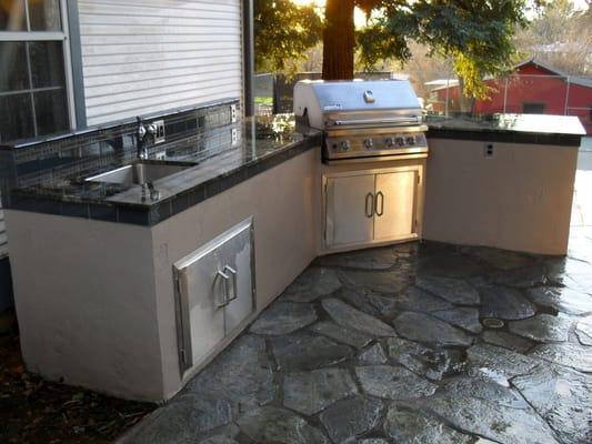 Outdoor Kitchens & fireplace specialists. Sand Diego Land Care can make it happen for you. Call for a consultation today