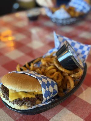 Wolf's Head Burger