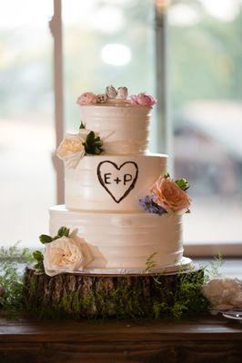 Our wedding cake (Picture Credit: Prince Weddings)