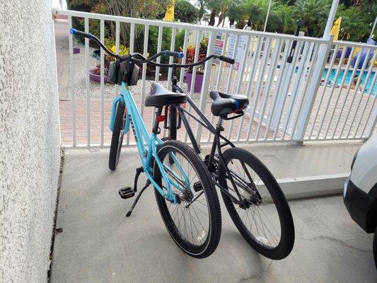 Two beach bikes we rented for week in Treasure Island.