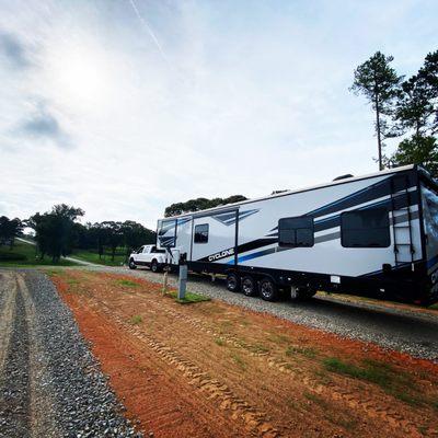 Landry Vineyards has RV Hookup sites are available to book  https://bit.ly/3OkQg1C