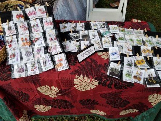 Jewelry vendor