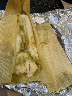 Spicy chicken verde tamale