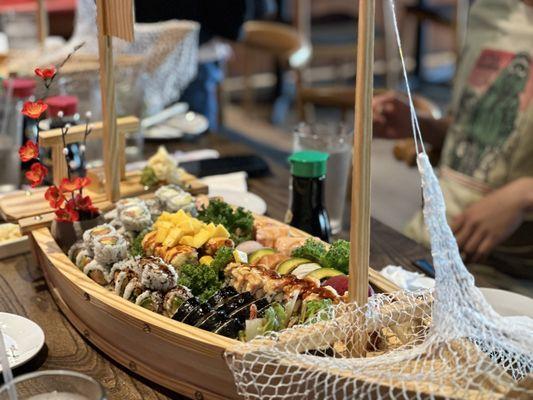 Beautiful Sushi Boat Decoration!