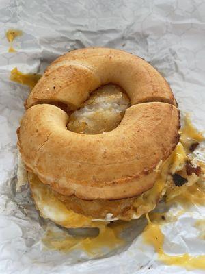 Sausage egg and cheese + hashbrown on a GF bagel. Divine!