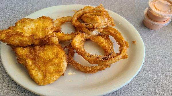 2pc and onion rings