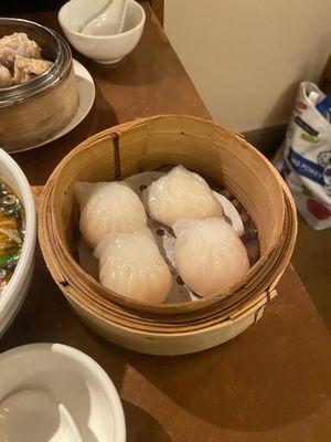 4 Pieces Shrimp Dumpling (har gow) - really good