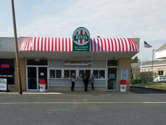 New and improved Rita's Water Ice in Mantua, NJ