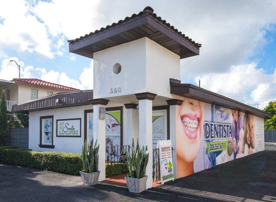 Smile Perfect Dental Studio - Hialeah