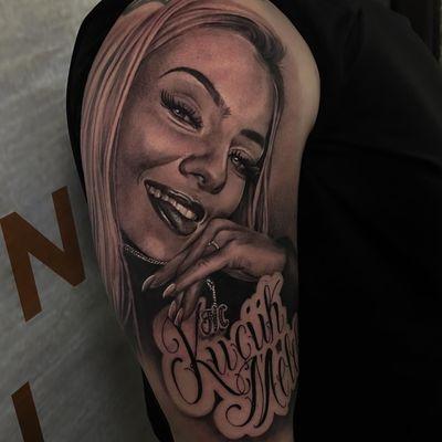 portrait tattoo girl chicano